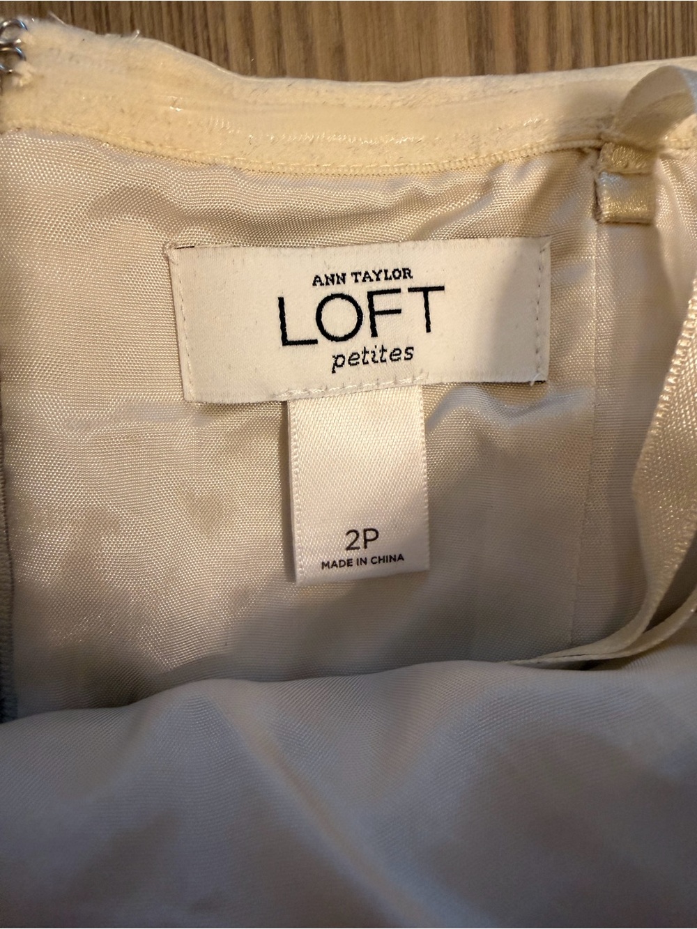 LOFT Women’s Petite Strapless Shimmery Gray Linen-Blend Tie-Waist Dress size 2 - Picture 7 of 11